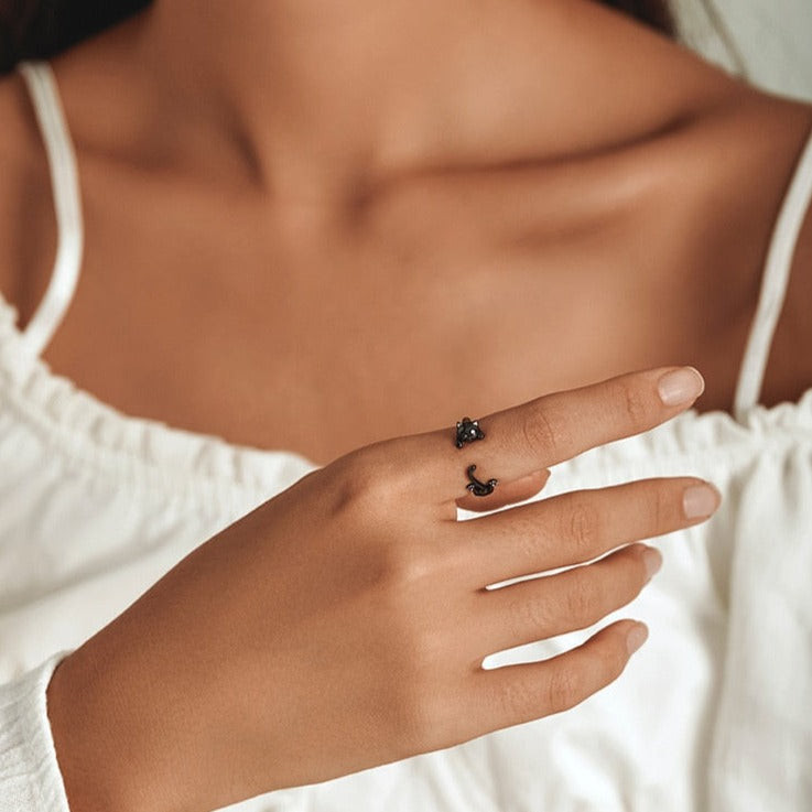 Black Cat Ring