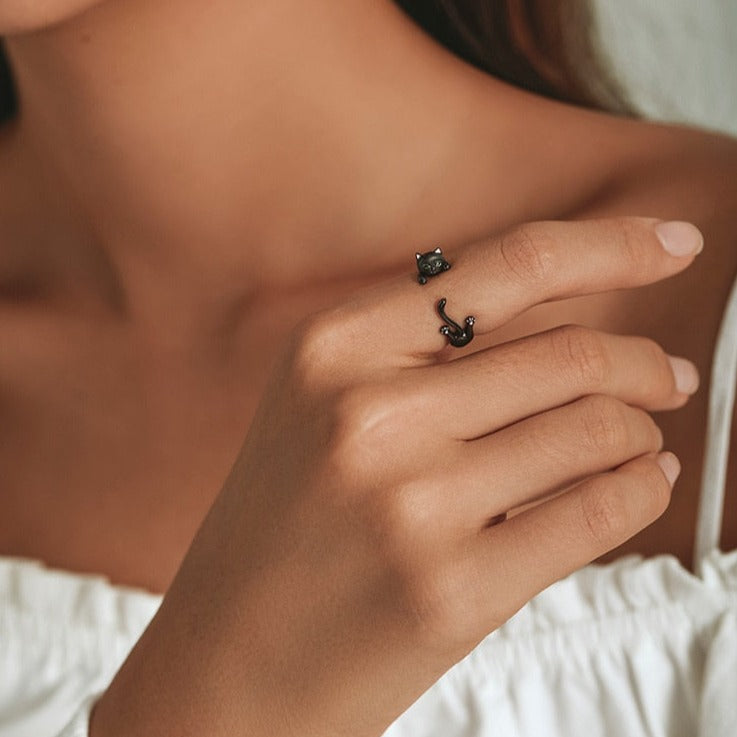 Black Cat Ring