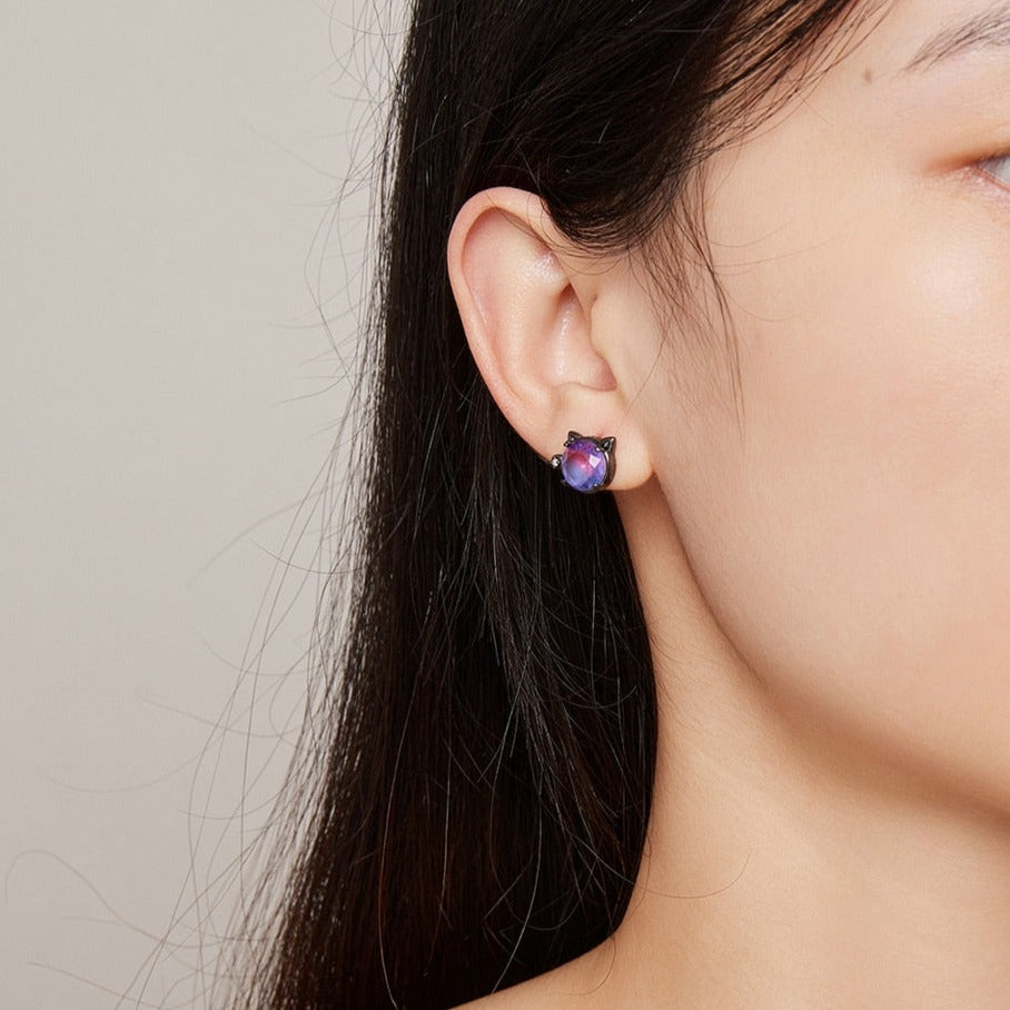 Black Eye Silver Cat Earrings