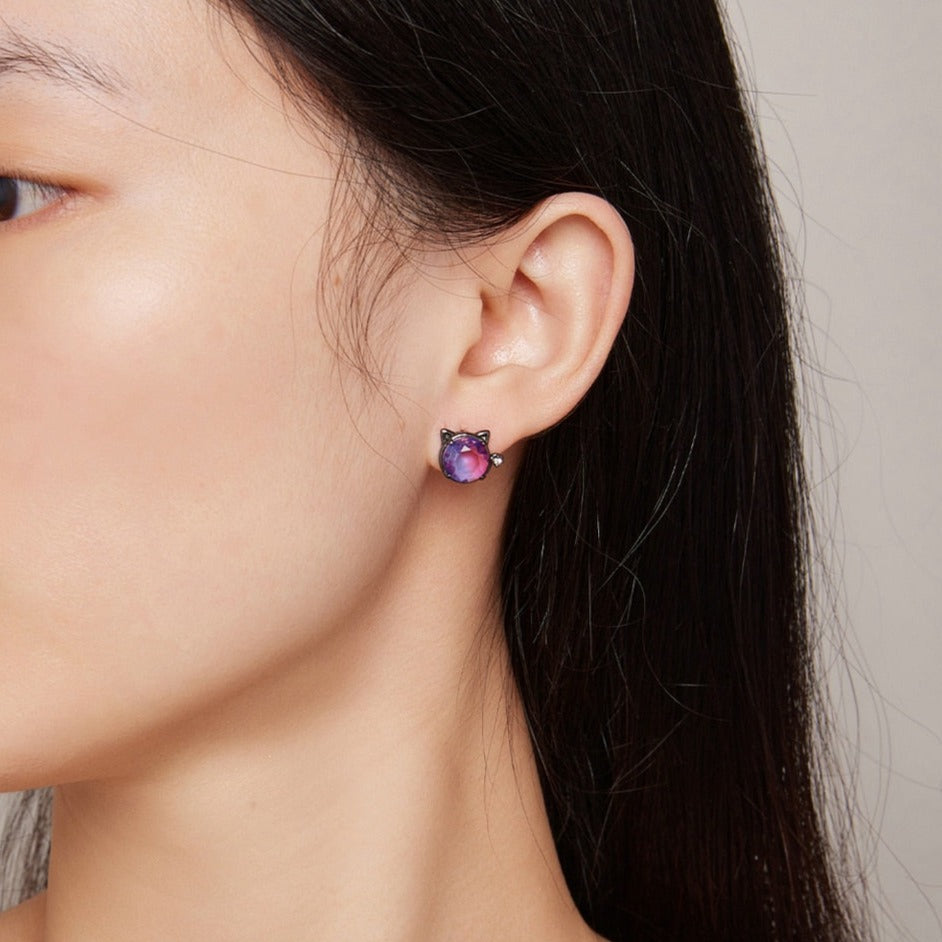 Black Eye Silver Cat Earrings