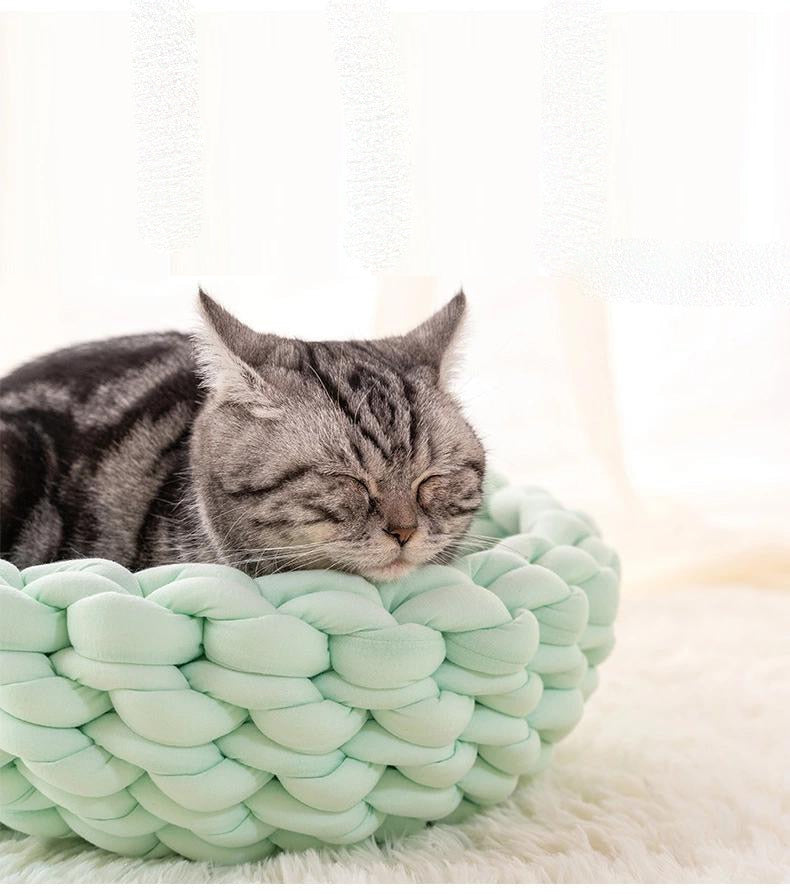 Crochet Cat Bed