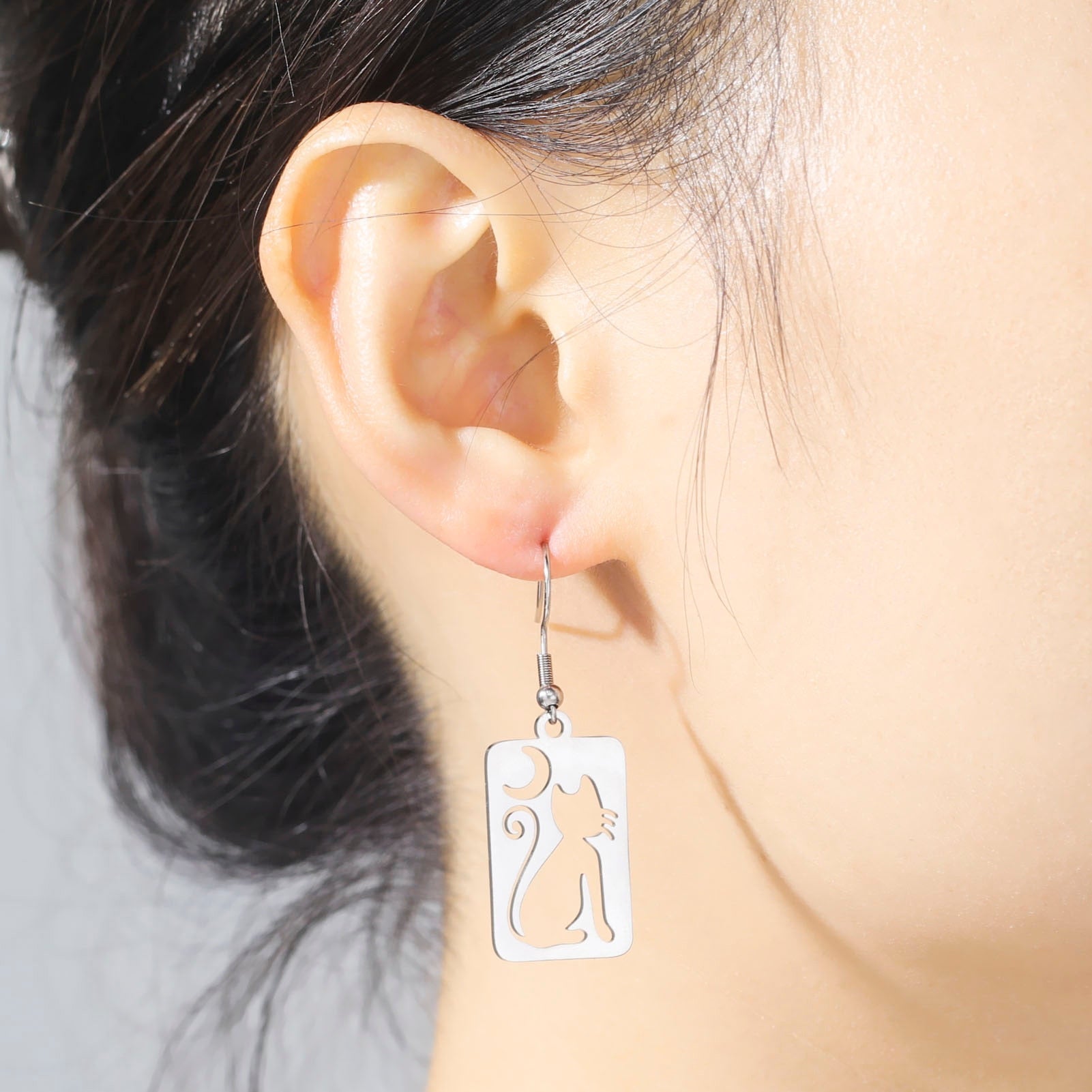 Drop Cat Earrings