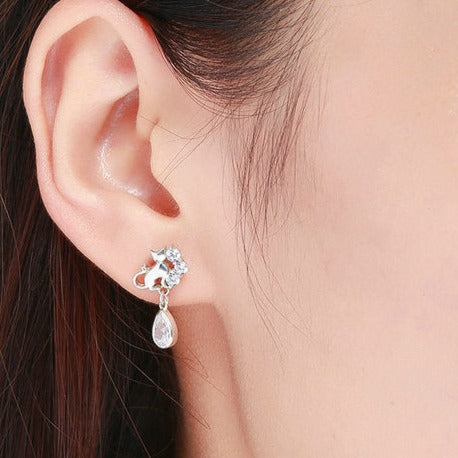 Elegant Cat Diamond Earrings