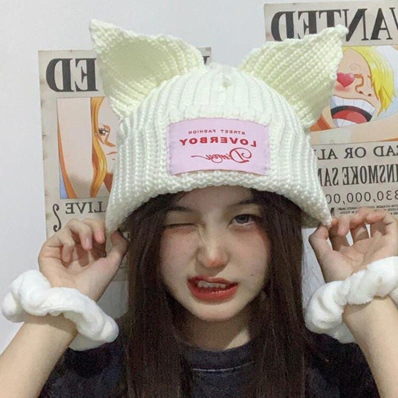 Loverboy cat Beanie