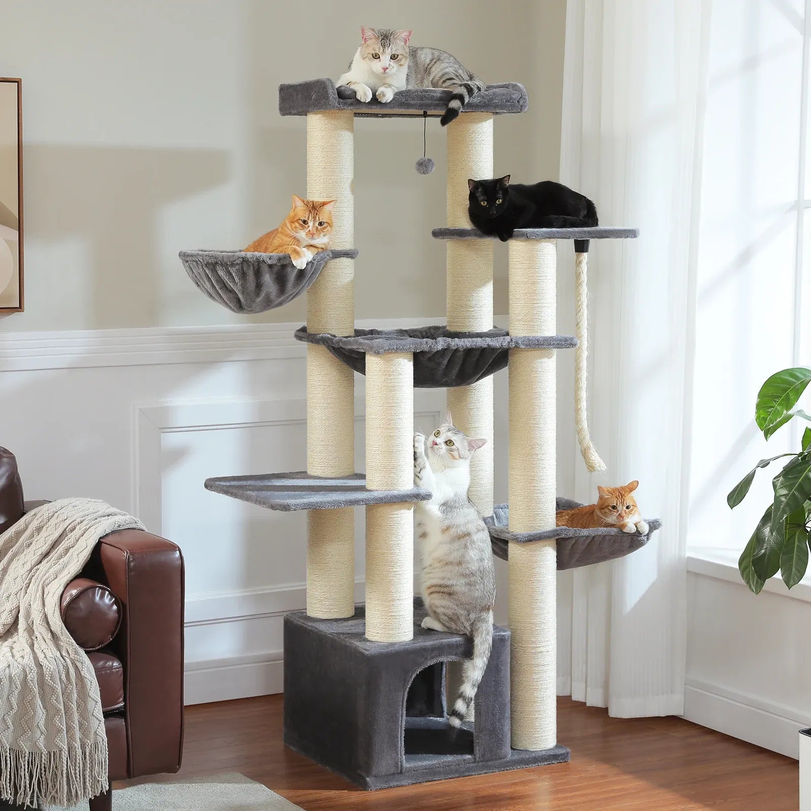Albero tiragraffi XXL MegaPaws 170 cm in tessuto grigio chiaro per gatti grandi