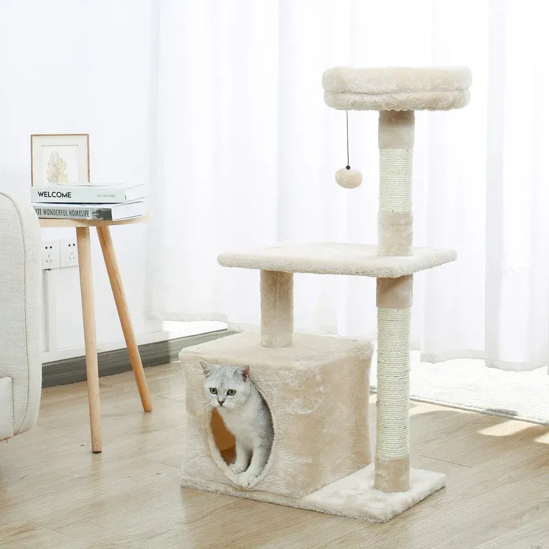 Gatto che gioca e riposa nella nicchia dell’albero tiragraffi MiniClimb beige