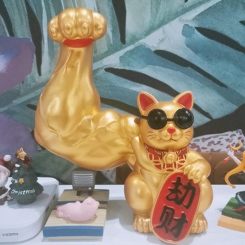 Muscle Lucky Cat