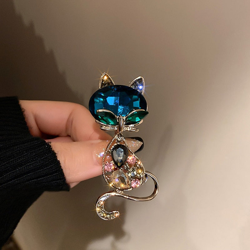 Rhinestone Cat Brooch