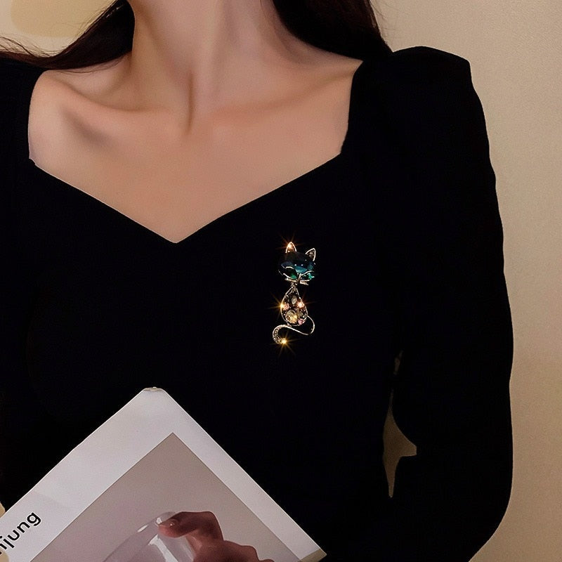 Rhinestone Cat Brooch