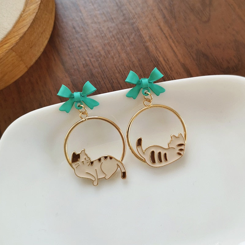 Ribbon Cat Earrings