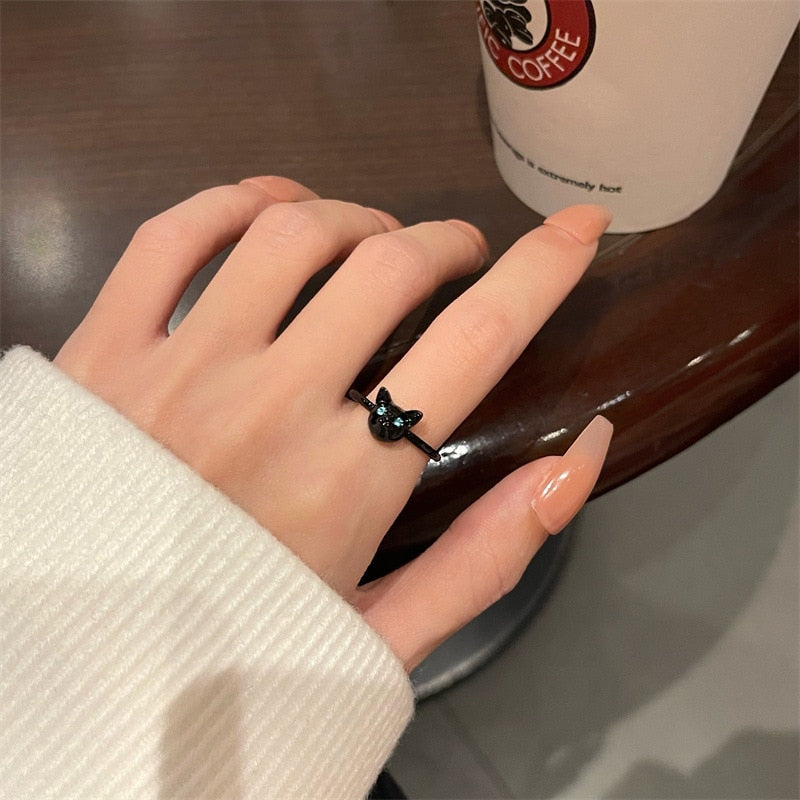 Small Black Cat Ring