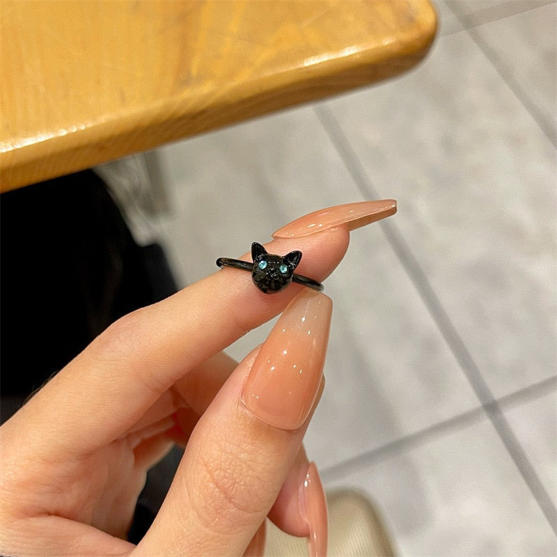 Small Black Cat Ring