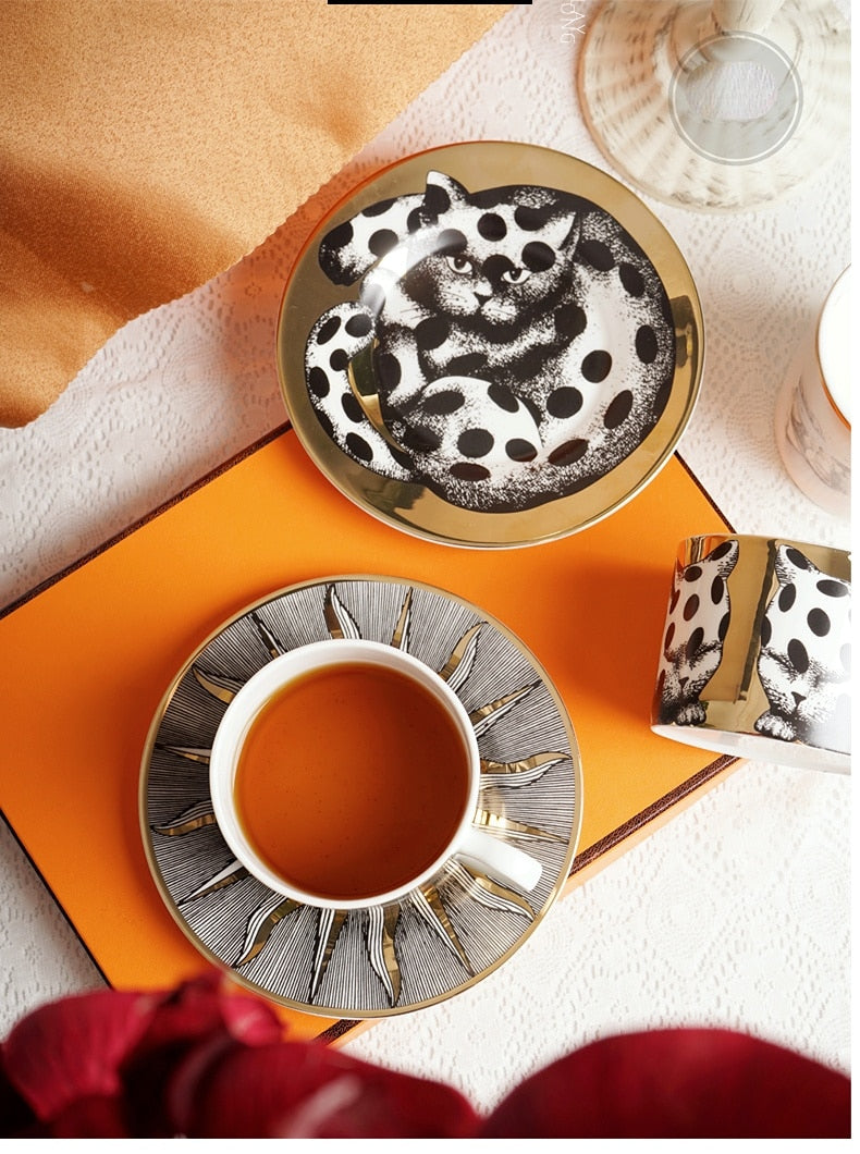 Vintage Cat Mug Set