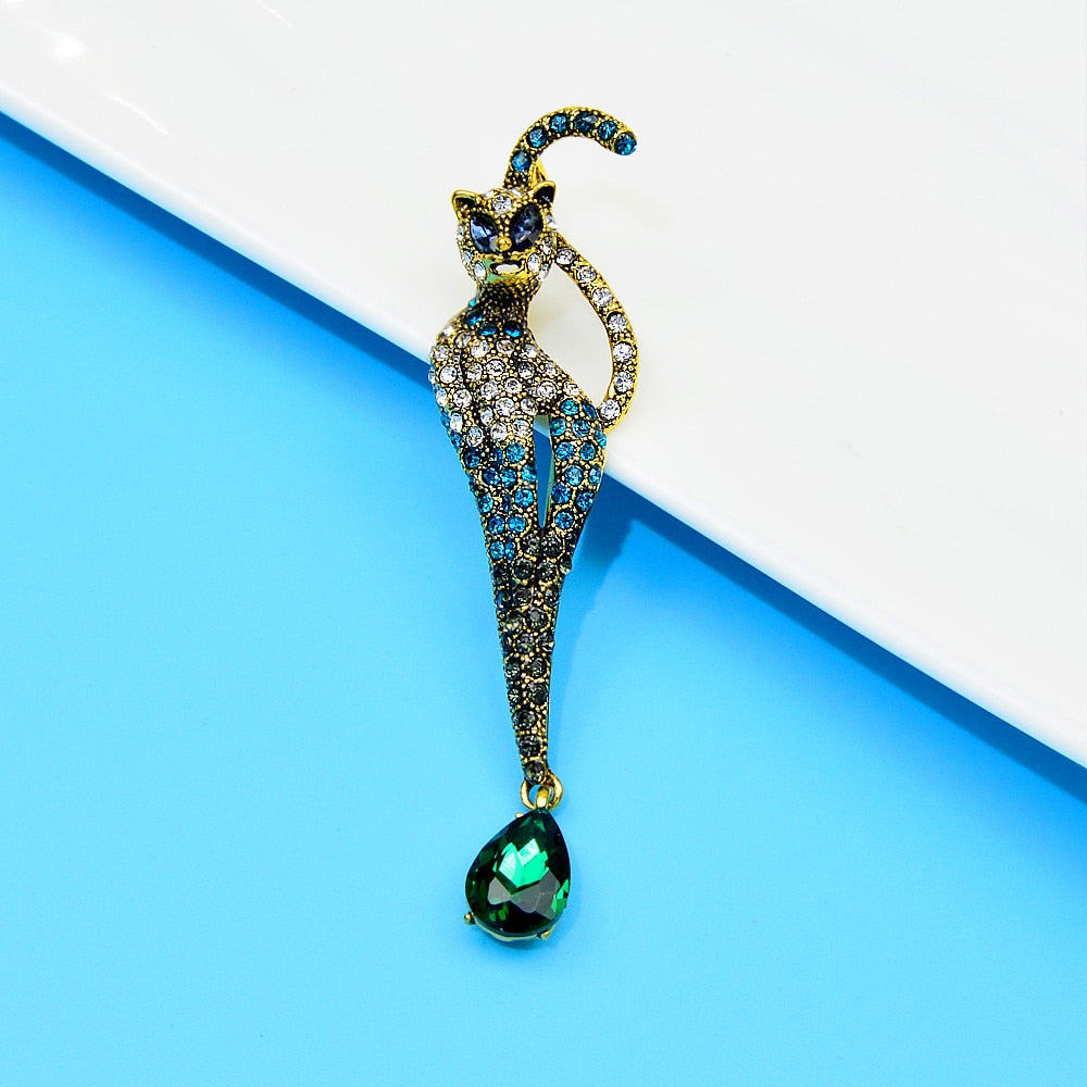 Vintage Rhinestone cat Brooch
